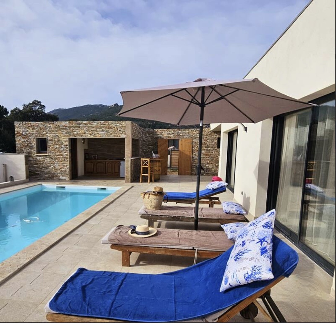 Hbergement de vacances Maison/Villa LECCI 20137 Corse FRANCE