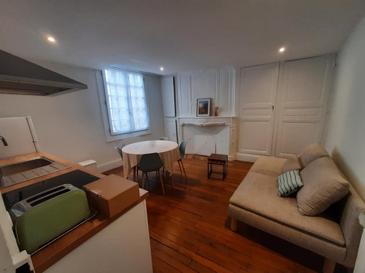 Location annuelle&nbsp;Appartement&nbsp;POITIERS&nbsp;86000&nbsp;Vienne&nbsp;FRANCE