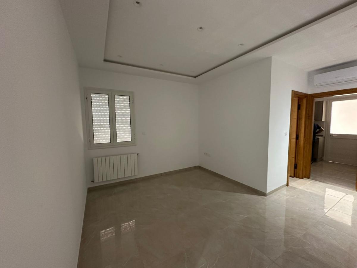 Location annuelle&nbsp;Bureau/Local&nbsp;HAMMAM-SOUSSE&nbsp;TUNISIE&nbsp;&nbsp;