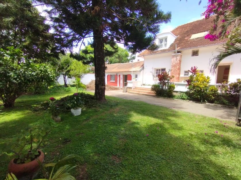 Location annuelle Maison/Villa ANTANANARIVO MADAGASCAR  