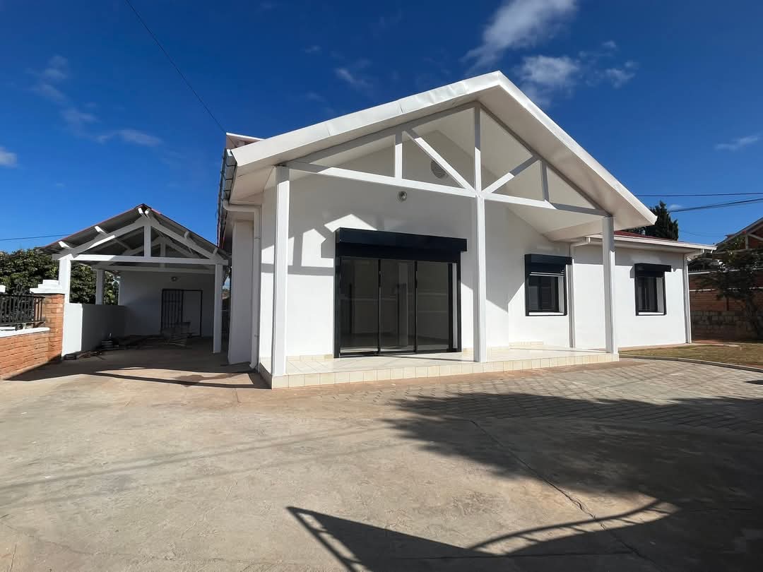 Location annuelle Maison/Villa ANTANANARIVO MADAGASCAR  