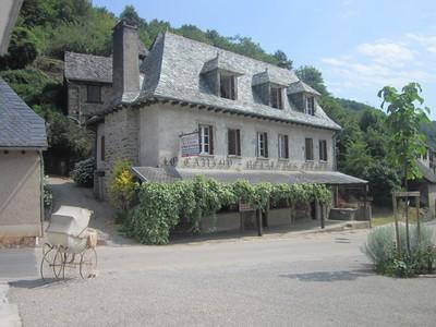 Vente Maison/Villa VIEILLEVIE 15120 Cantal FRANCE