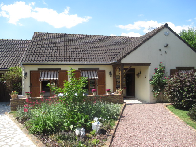 Vente Maison/Villa BREVAL 78980 Yvelines FRANCE