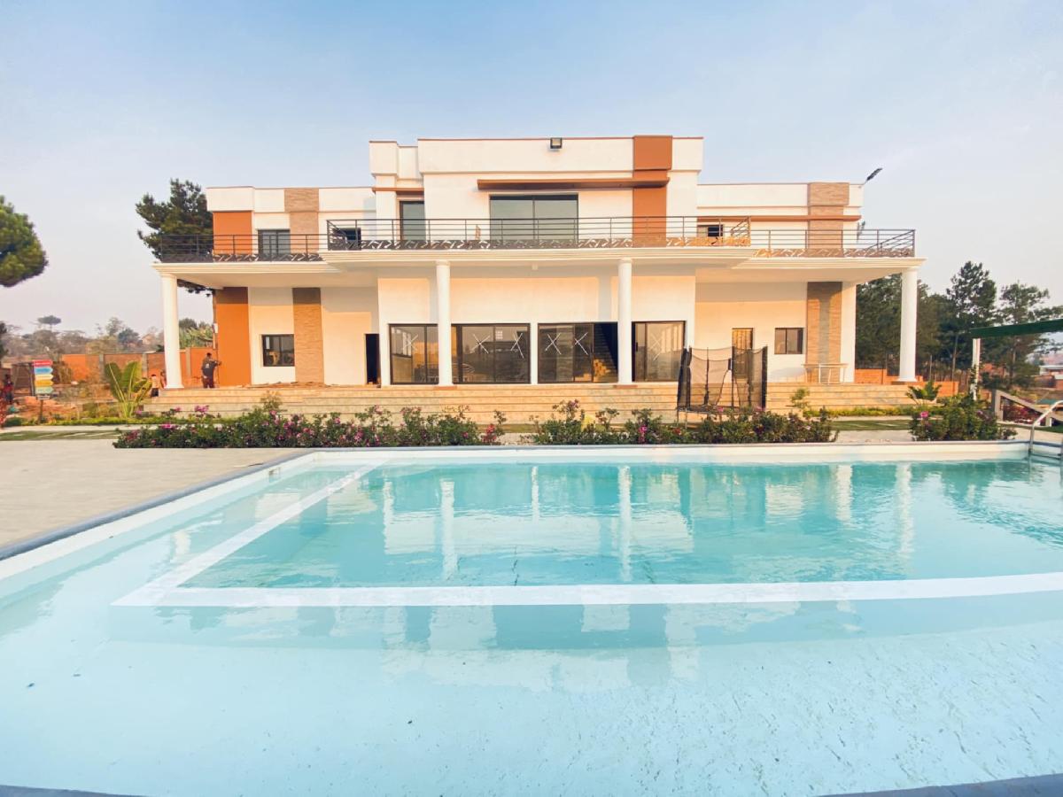 Vente Maison/Villa ANTANANARIVO - AMBATOMIRAHAVAVY MADAGASCAR  