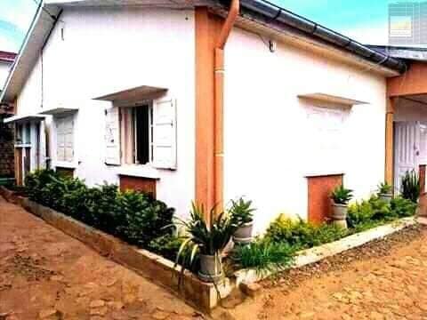 Vente Maison/Villa ANTANANARIVO MADAGASCAR  