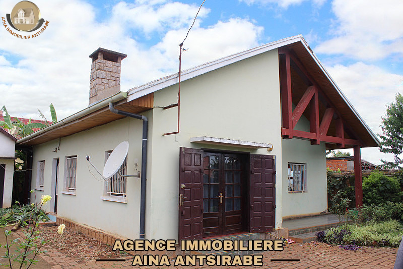 Vente Maison/Villa ANTSIRABE MADAGASCAR  