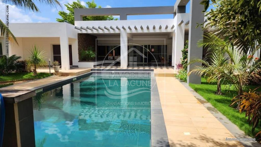 Vente Maison/Villa NGAPAROU SENEGAL  