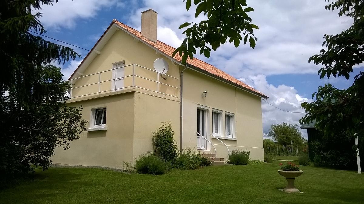 Hbergement de vacances Maison de village CANTILLAC 24530 Dordogne FRANCE